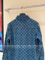 Louis Vuittion 2025SS Early Fall Collection 💙 Signature Print Logo + Heavy Enzyme-Wash Denim — Shirt Jacket/Relaxed Jeans 👖 - Image 2