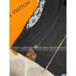 Louis Vuitton 2025SS Early Fall Collection 🐻 Wool Blend Hooded Vest - Jacquard Logo Cape Top with Notch Collar - Image 17