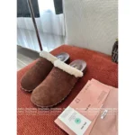miumiu 2025SS Early Fall Collection 🐻 Women's Sherling Mule Slippers - Classic Letter Logo & Cloud Comfort (3 Colors Available) - Image 3