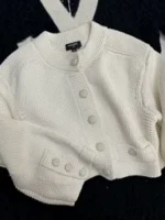 Chanel 2025A Haute Atelier Collection 🤍 Chunky Knit Cardigan - Cropped Wool Blend Jacket with Crochet Pockets - Image 4