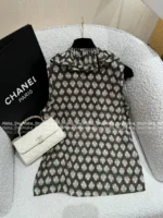 Chanel Vintage Exclusive Series 🆕 Retro Print Camisole - Ruffle V-Neck Tie-Front Pearl Bow Top - Image 36