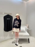 Dior 2025 Early Autumn Collection ⭐️ Colorful Yarn Jacquard Logo Sweater - Round Neck Star-Pattern Wool Knit Women's Pullover - Image 25