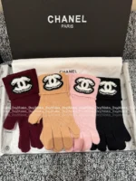 Chanel 25B Fall/Winter Collection ❄️ Towel-Embroidered Logo Set - 100% Kashmir Cashmere Scarf/Beanie/Gloves - Image 44
