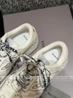BALENCIAGA 25SS New Collection 🆕 Hamptons Series - Unisex Vintage-Inspired Sneakers 👫 - Image 3