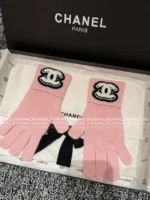 Chanel 25B Fall/Winter Collection ❄️ Towel-Embroidered Logo Set - 100% Kashmir Cashmere Scarf/Beanie/Gloves - Image 40