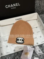 Chanel 25B Fall/Winter Collection ❄️ Towel-Embroidered Logo Set - 100% Kashmir Cashmere Scarf/Beanie/Gloves - Image 33