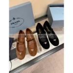 Prada 2025SS Early Fall Collection 🍂 Classic Inverted Triangle Logo Mary Janes - Suede Round-Toe Single-Buckle Shoes