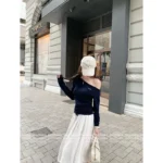 miumiu Versatile Styling 🔍 2025SS Spring/Summer Collection - Off-Shoulder Wool Knit Top - Jacquard Logo Sweater / Tube Top (Hot Girl Must-Have!)