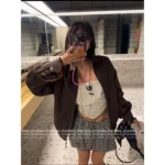 miumiu 2025SS Spring/Summer Collection 🤎 Must-Have "Spicy Girl" Set❗️ Vintage Maillard Tone Letter Logo Jacket / High-Waist Emblem Pleated Skirt