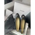 Chanel ©️𝘃𝗶𝗻𝘁𝗮𝗴𝗲 Series 🖤 Vintage Ballet Flats - Round Toe w/ Metal Logo Buckle 🩰