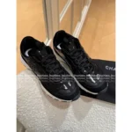 Chanel 25A Spring/Summer Collection ©️©️ Color-Block Platform Sneakers - Classic Silhouette w/ Height-Boosting Cushion 👟 - Image 4