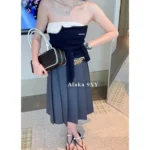miumiu Versatile Styling 🔍 2025SS Spring/Summer Collection - Off-Shoulder Wool Knit Top - Jacquard Logo Sweater / Tube Top (Hot Girl Must-Have!) - Image 7