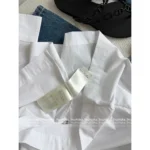 Louis Vuitton 2025SS Spring/Summer Collection 🔍 Women's Embroidered Pocket Short Shirt - Cropped White Blouse - Image 9