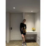 miumiu Versatile Styling 🔍 2025SS Spring/Summer Collection - Off-Shoulder Wool Knit Top - Jacquard Logo Sweater / Tube Top (Hot Girl Must-Have!) - Image 6