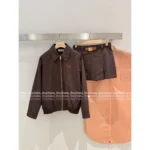 miumiu 2025SS Spring/Summer Collection 🤎 Must-Have "Spicy Girl" Set❗️ Vintage Maillard Tone Letter Logo Jacket / High-Waist Emblem Pleated Skirt - Image 7