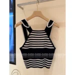 miumiu 2025SS Spring/Summer Collection 🖤 Letter Logo Sleeveless Vest - Color-Block Straps & 100% Imported Wool - Image 4