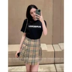 BURBERRY 25 Spring/Summer Collection 🤎 Heavyweight Pleated Mini Skirt - High-Waist Slimming A-Line Silhouette - Image 8