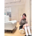 miumiu 2025SS Spring/Summer Collection 🖤 Color-Block Stripe Top - Crew Neck 3/4 Sleeve w/ Letter Logo - Image 2