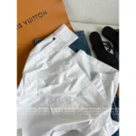 Louis Vuitton 2025SS Spring/Summer Collection 🔍 Women's Embroidered Pocket Short Shirt - Cropped White Blouse - Image 6