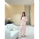 Hermes 2025 Spring/Summer Collection 🌸 Pink Silk Print Set - Notch Collar Blouse & Relaxed Trousers - Image 7