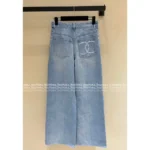 Chanel 2025SS Early Spring Collection 👖 High-Waisted Slim-Fit Jeans - Back Pocket Crystal Embroidery Logo & Flattering Fit - Image 7