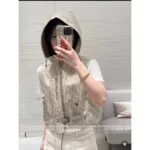 Dior 2025 Early Spring Collection ⭐️ Classic Jacquard Logo Set - Biscuit Color Windbreaker/Vest/Skirt - Image 8