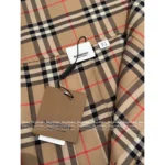 BURBERRY 25 Spring/Summer Collection 🤎 Heavyweight Pleated Mini Skirt - High-Waist Slimming A-Line Silhouette - Image 3