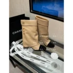 Chanel Autumn/Winter Combat Boots Are Here! 👢 100% Genuine Leather Wide-Calf Button Boots - Leg-Lengthening Magic Instantly Elongates Your Silhouette! ✨ - Image 11