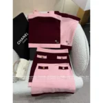 Chanel 2025S Spring/Summer Runway Collection ♥️ Keep Piece - Floral Brooch Color-Block Vest Set (100% Wool) - Image 13