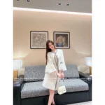 Chanel 2025P Early Spring Collection 🔎 Haute Imported Tweed Set - Round Neck Color-Block Blazer & High-Waist Skirt w/ Patch Pockets - Image 2