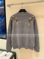 BRUNELLO CUCINELLI 2025SS Fall/Winter Collection 🩶 Artisan Floral Jacquard Cardigan - Niche Design Grey Cashmere Blend Knit - Image 4