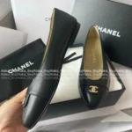 Chanel ©️𝘃𝗶𝗻𝘁𝗮𝗴𝗲 Series 🖤 Vintage Ballet Flats - Round Toe w/ Metal Logo Buckle 🩰 - Image 8