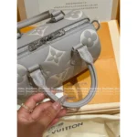 Louis Vuitton Classic Versatile "Rich Girl Must-Have"❗️ New Speedy 20 Handbag/Bowling Bag - Crossbody Shoulder Bag for Women - Image 12
