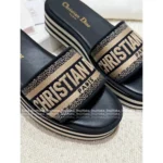 Dior 2025 Spring/Summer Collection ⭐️ Heavyweight Embroidery Platform Slides - Leather Upper w/ Jacquard Logo & Chunky Sole - Image 3