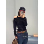 miumiu Versatile Styling 🔍 2025SS Spring/Summer Collection - Off-Shoulder Wool Knit Top - Jacquard Logo Sweater / Tube Top (Hot Girl Must-Have!) - Image 10