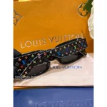 Louis Vuitton Hot Seller! 🔥 2025 Spring/Summer New Arrival - Tri-Color Print 🌈 Color-Block Narrow Square Sunglasses - UV Protection & Face-Slimming Effect with Gift Box - Image 9