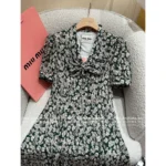 miumiu "French Retro Cottagecore Style" 🌼 2025SS Spring/Summer Collection - Bubble Sleeve Bow Tie V-Neck Print Maxi Dress - Image 3