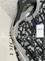 Dior 2025 Fall/Winter Collection 🆕 Jiangzhehu "Rich Girl" Private Style - Heavy 3D Embossed Zip-Up Off-Shoulder Sweater - Image 19