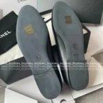 Chanel ©️𝘃𝗶𝗻𝘁𝗮𝗴𝗲 Series 🖤 Vintage Ballet Flats - Round Toe w/ Metal Logo Buckle 🩰 - Image 5