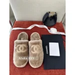 Chanel 2025 Fall/Winter Collection 🦙 Plush Big Logo Slippers - Extra-Thick Wool & Chunky Platform Sole - Image 29