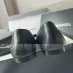 Chanel ©️𝘃𝗶𝗻𝘁𝗮𝗴𝗲 Series 🖤 Vintage Ballet Flats - Round Toe w/ Metal Logo Buckle 🩰 - Image 4