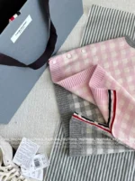 THOM BROWNE 2025SS Spring/Summer Collection 👧 Grey-Pink Plaid Knit Set - Round Neck Vest/Cardigan - Image 16