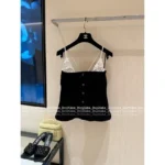 Chanel 2025S Spring/Summer Runway Collection 🖤 Corset Top with 3D Floral Appliqué - Black & White Color-Block Bustier (Slimming Silhouette) - Image 5