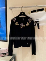 Chanel 25A Haute Atelier Collection 🔎 Heavy Crystal Embroidered Sweater - Black Cashmere Round Neck Pullover w/ Floral Motif