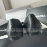 Chanel ©️𝘃𝗶𝗻𝘁𝗮𝗴𝗲 Series 🖤 Vintage Ballet Flats - Round Toe w/ Metal Logo Buckle 🩰 - Image 3