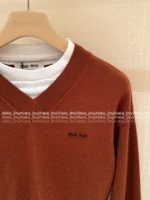 miumiu 25SS Early Fall Collection 🐻 Fake Two-Layer Knit Sweater - Preppy Brown Letter Logo Cropped Pullover - Image 15