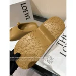 Loewe 2025 Foam Pebble Slides 🐻 Cloud Comfort Platform Sandals - Metallic Accents & Arch Support - Image 9