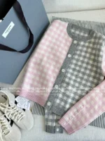 THOM BROWNE 2025SS Spring/Summer Collection 👧 Grey-Pink Plaid Knit Set - Round Neck Vest/Cardigan - Image 29