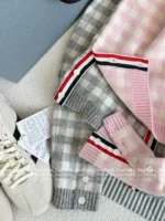 THOM BROWNE 2025SS Spring/Summer Collection 👧 Grey-Pink Plaid Knit Set - Round Neck Vest/Cardigan - Image 27