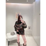 Louis Vuitton 2025 Early Fall/Winter Collection 🌈 Embroidered Letter Logo Zip-Front Long Plush Coat Unisex Loose Fit - Image 9